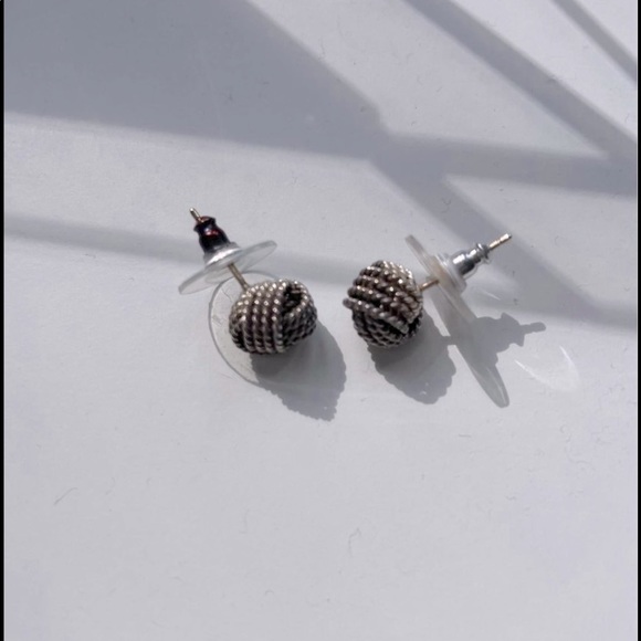 Authentic Tiffany & Co twisted knot earrings - Picture 3 of 5